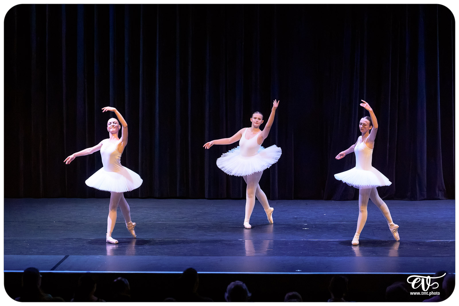 ECOLE DE DANSE CÉCILE ADAMOW